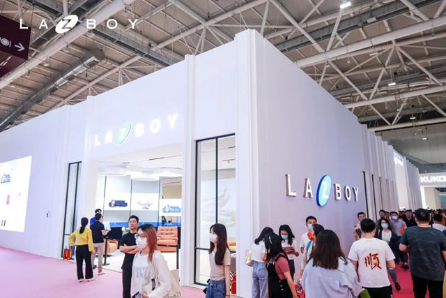 LAZBOY携多款新品亮相深圳展会！