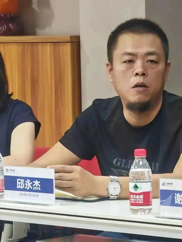 马可波罗控股总裁谢悦增到重庆市场一线走访调研