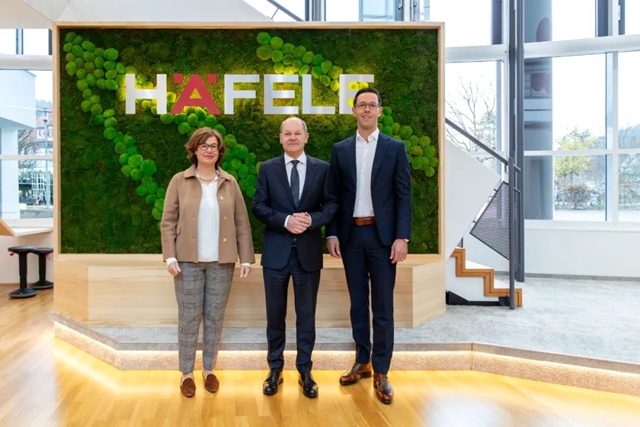 德国总理访问海福乐总部 | 保持百年传统，迎接开放和创新