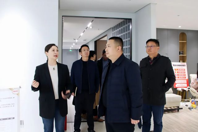 市住建局调研千思，共探 “好房子、好装修” 发展之道